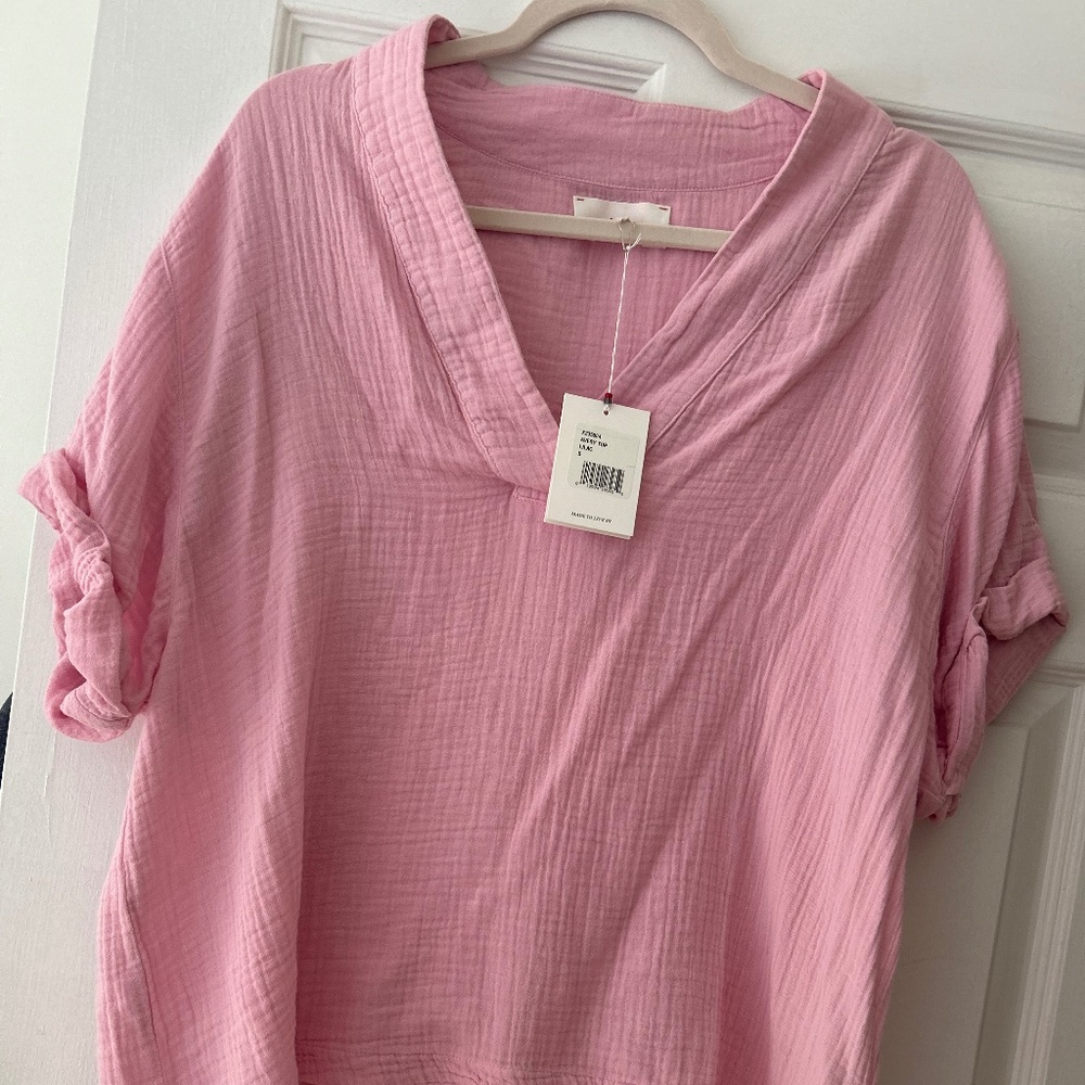 XiRENA Avery Top In Pink - Picture 1 of 8
